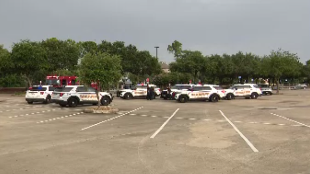 One arrested, one on the run after Katy Freeway chase