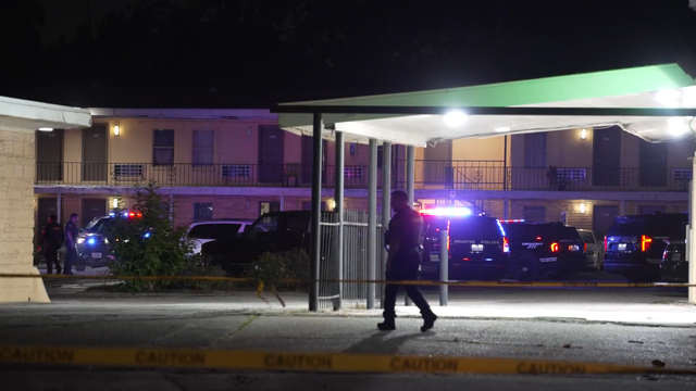 Motel maintenance worker shot multiple times in Houston's South Side: HPD
