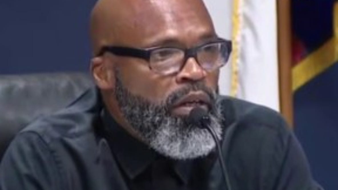 Residents call for La Marque Mayor to resign following indecent exposure arrest