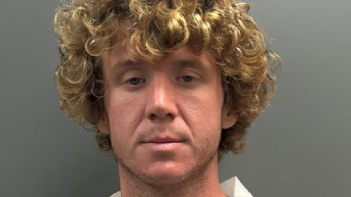 Harris County stabbing: Son accused of stabbing his father to death on Stoneside Drive