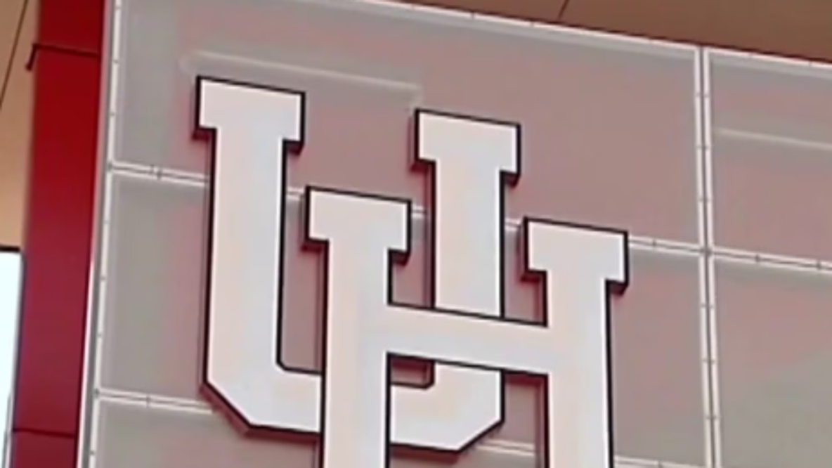 University of Houston student says financial aid change left her scrambling before fall semester
