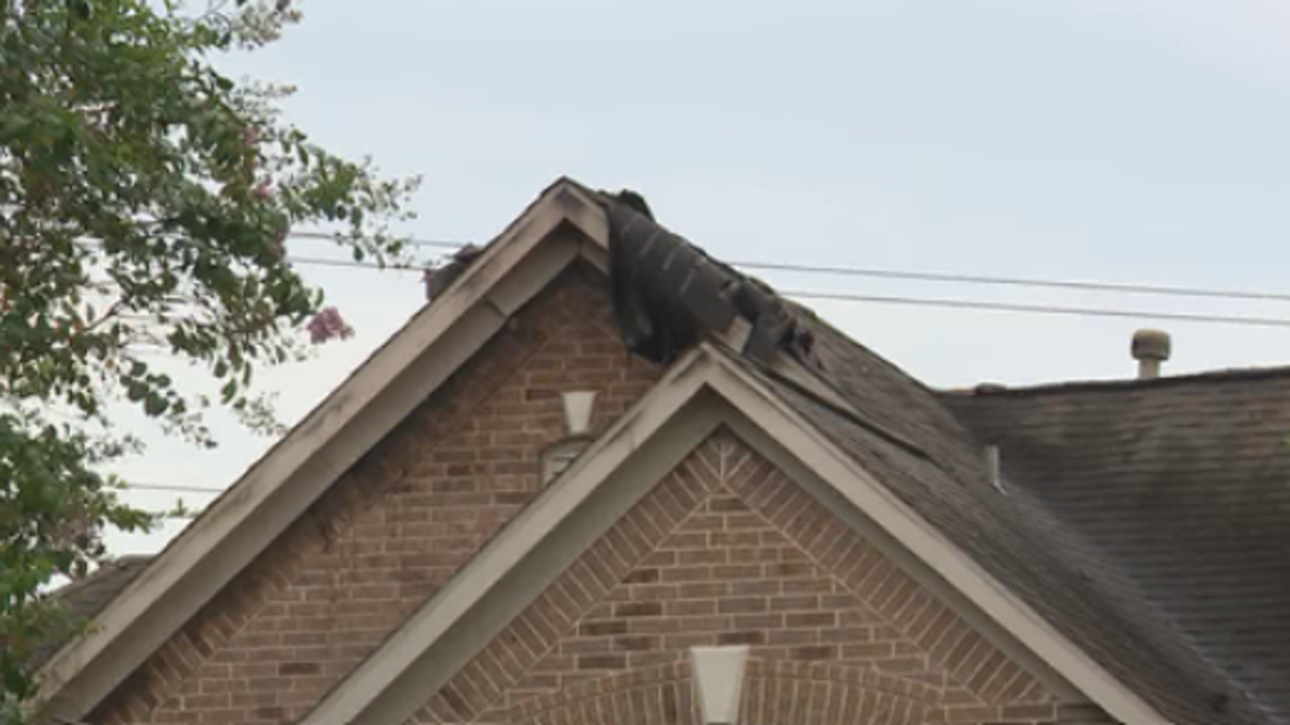 Sugar Land house fire possibly caused by lightning