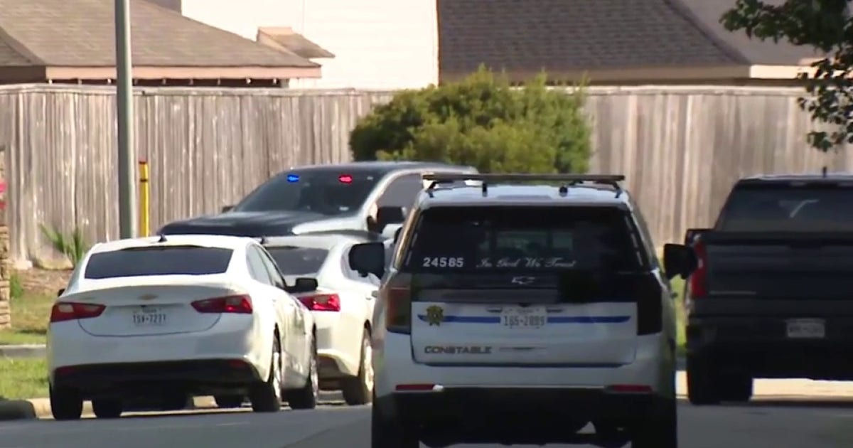 18-year-old dies in vehicle in northeast Houston