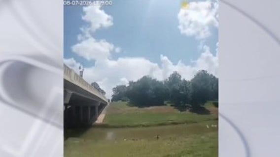 Missouri City police officers rescue autistic boy seen near body of water