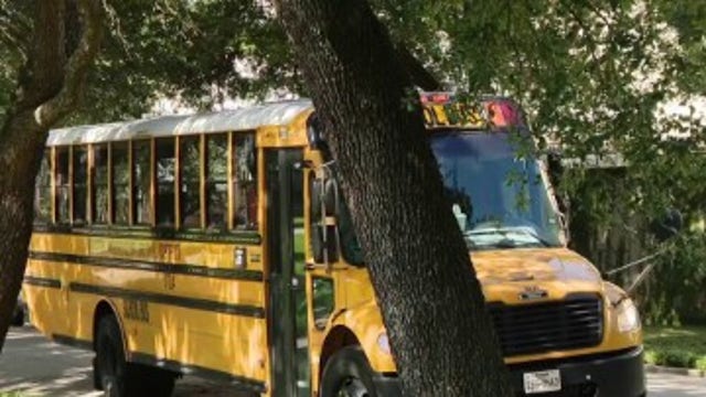 HISD mom concerned over daughter’s bus stop assigned 3 miles away from home