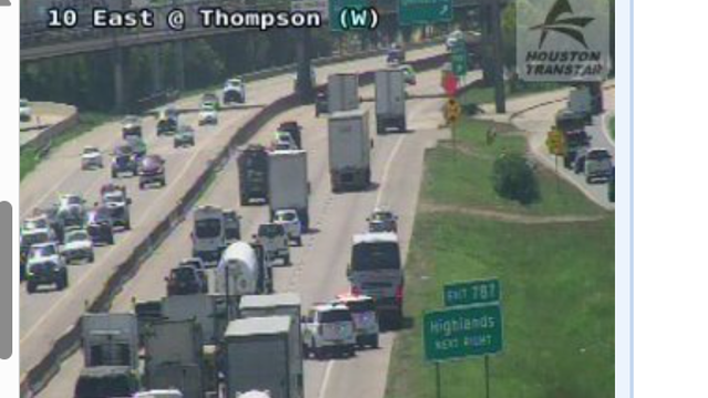 8 people treated following 'minor' I-10 East crash involving bus, 18-wheeler