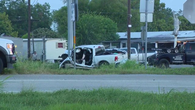 Highway 90 crash: 1 person critically injured near Crosby, Life Flight called