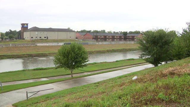 Man's body found in Houston's Brays Bayou near I-45 Gulf Freeway
