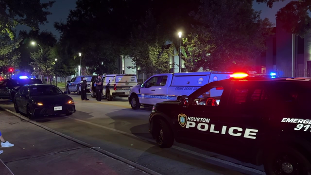 Houston shooting: Authorities investigating deadly shooting on Walnut Bend Lane, suspect detained