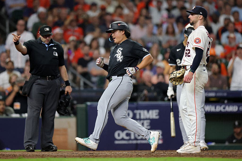 White Sox beat Astros 6-3 in Game 1 of AL wild-card series