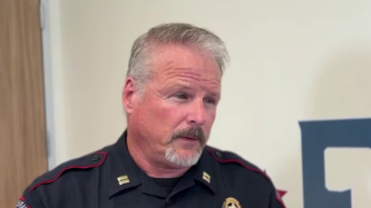 Fulshear Police Department Captain takes aim at teen distracted driving with 'rookie responders' course