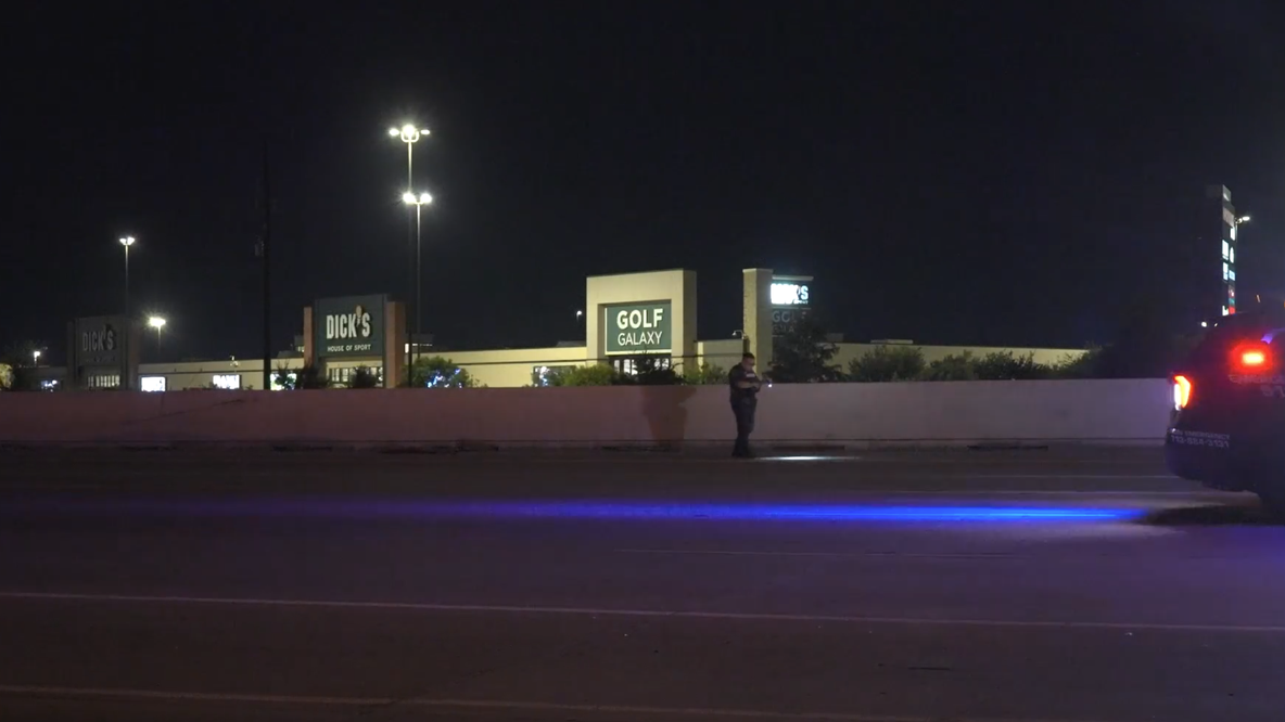 Pedestrian killed on I-45 in SE Harris County