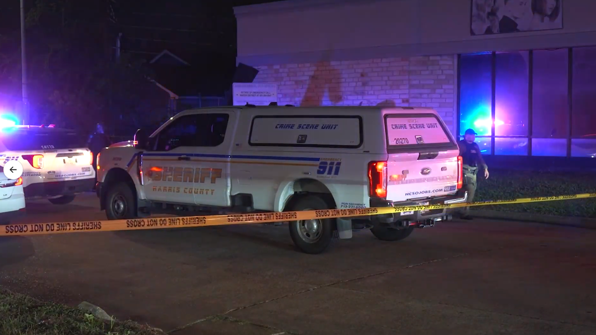 Harris County shooting: Man found dead in alley behind illegal game room