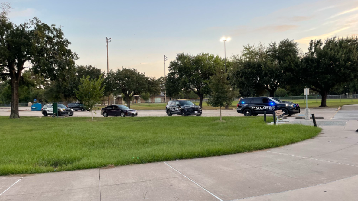 Houston shooting: 14-year-old shot at Tidwell Park, 3 possible suspects detained