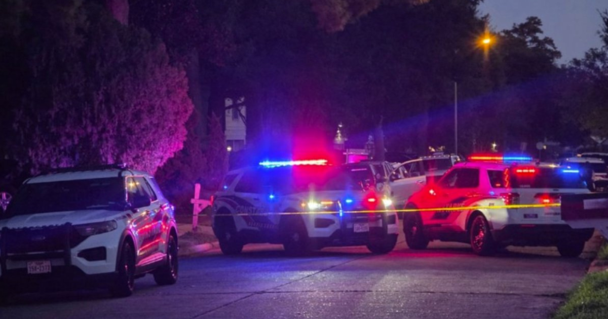 2-year-old toddler dies after being found in pool in Atascocita South area