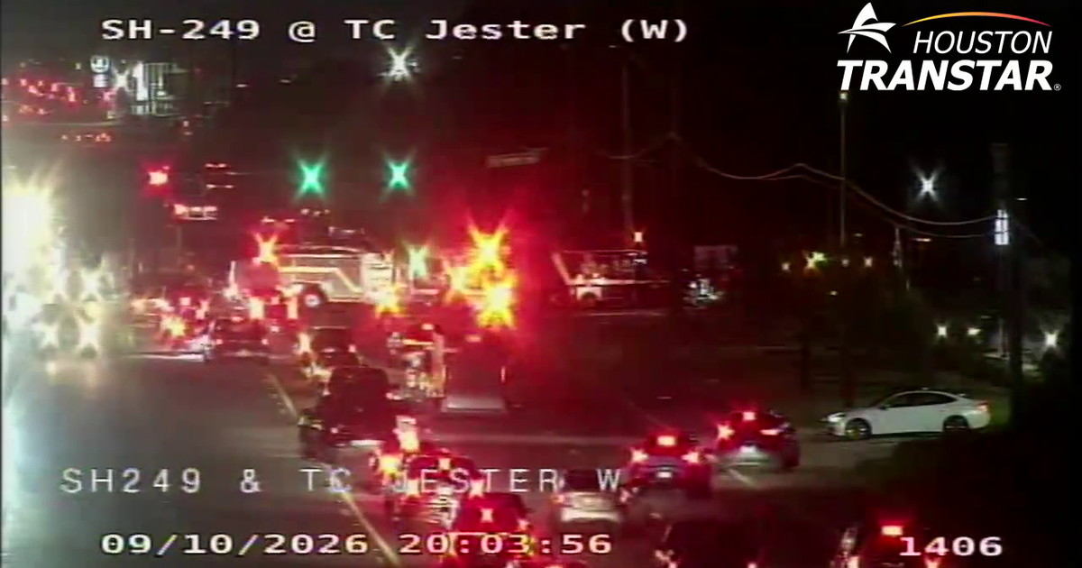 Houston crash: 3 people injured following crash involving EMS ambulance