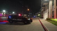 Boyfriend dead, girlfriend hospitalized after stabbing at Houston apartment