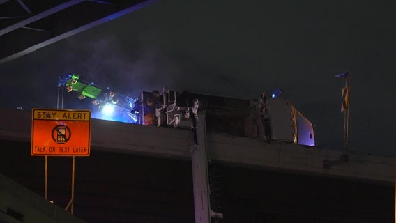 I-610 North Loop shut down in Houston at I-69 for lost load