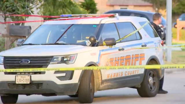 Man shot by off-duty deputy in west Harris County