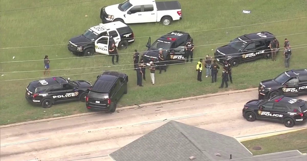 Fos Neqs Police chase: 2 suspects detained after crashing in northwest Houston ...