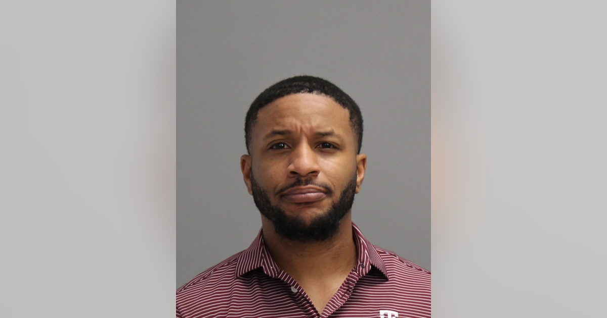 Streamer BenDaDonnn, security guard arrested following College Station police incident