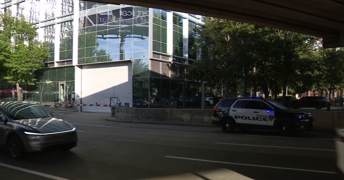 Suspicious envelope sent to Ted Cruz's office at Mickey Leland Federal ...