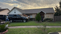 Vehicle crashes into Harris County home, 2 people injured