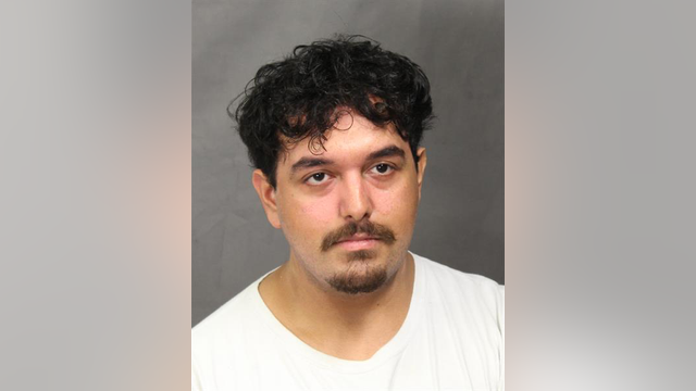 Baytown shooting behind bar leaves man hospitalized; suspect charged