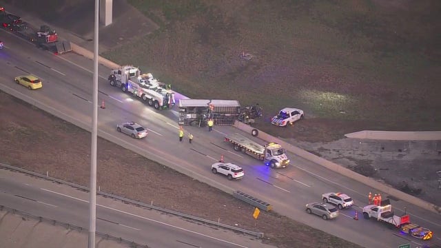 Traffic: Truck turnover on I-10 East westbound near downtown Houston