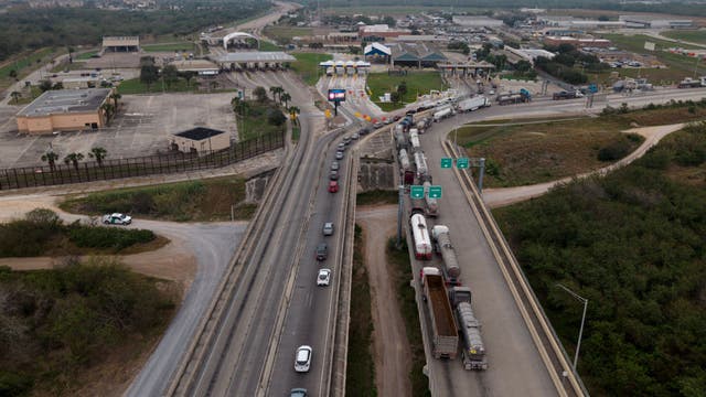 CBP officers seize more than $611k in cocaine hidden inside commercial truck at Texas border bridge