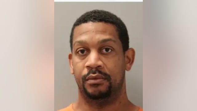 FBI looking for possible victims of former Harris County deputy Dohnya Dozier