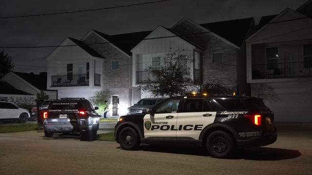 1-year-old in critical condition after near-drowning in bathtub in Second Ward