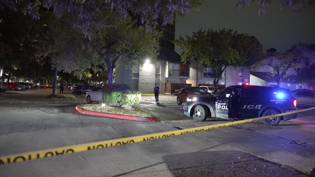 Greens Road shooting: Man dead after being shot, crashing into tree in North Houston