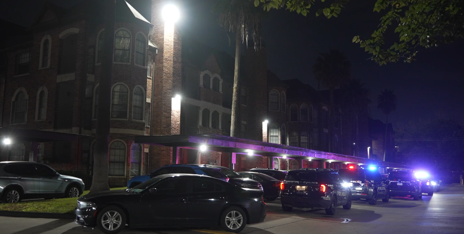 Houston man shot in Halloween costume after alleged wrong-apartment mix-up