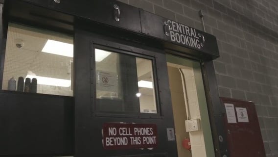 Police kill man allegedly attacking immigration prison in Washington