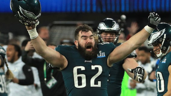 Eagles' center Jason Kelce, wife Kylie, expecting first child
