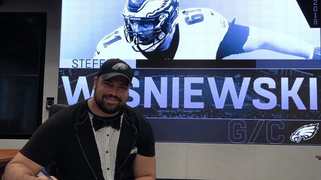 Eagles re-sign veteran OL Stefan Wisniewski