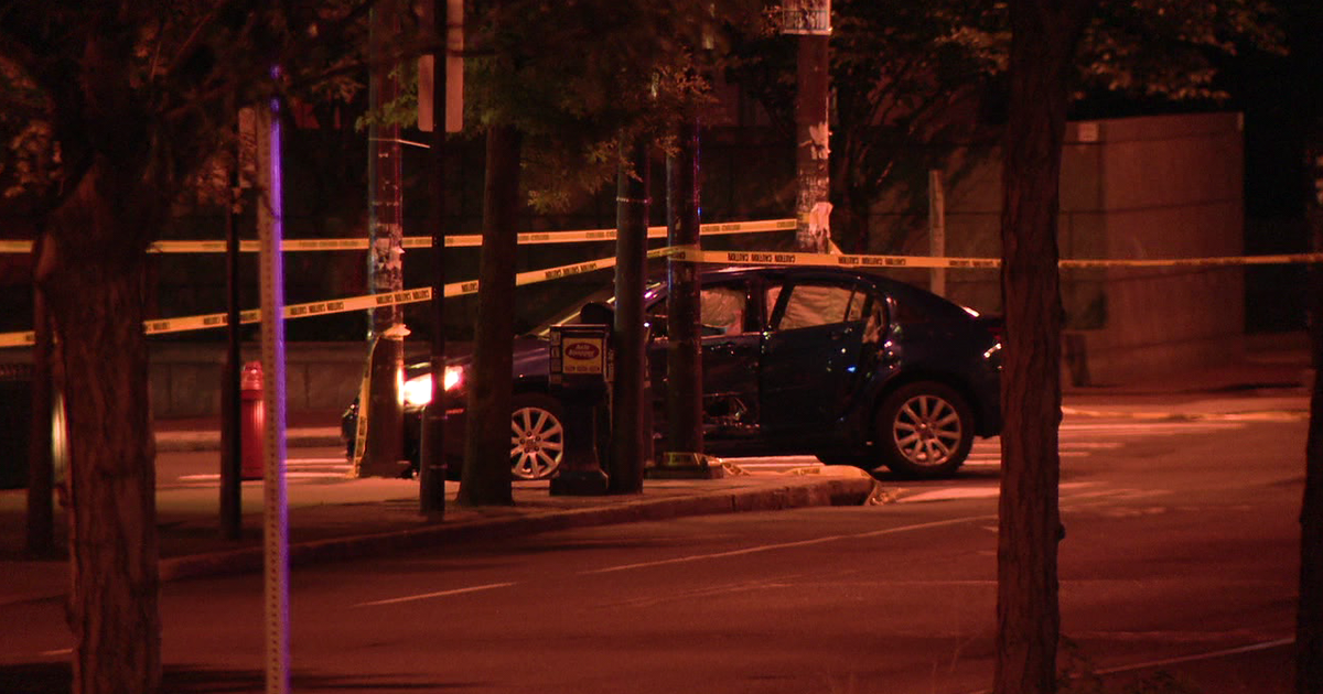 Man critically injured after shooting, crash in West Philadelphia | FOX ...