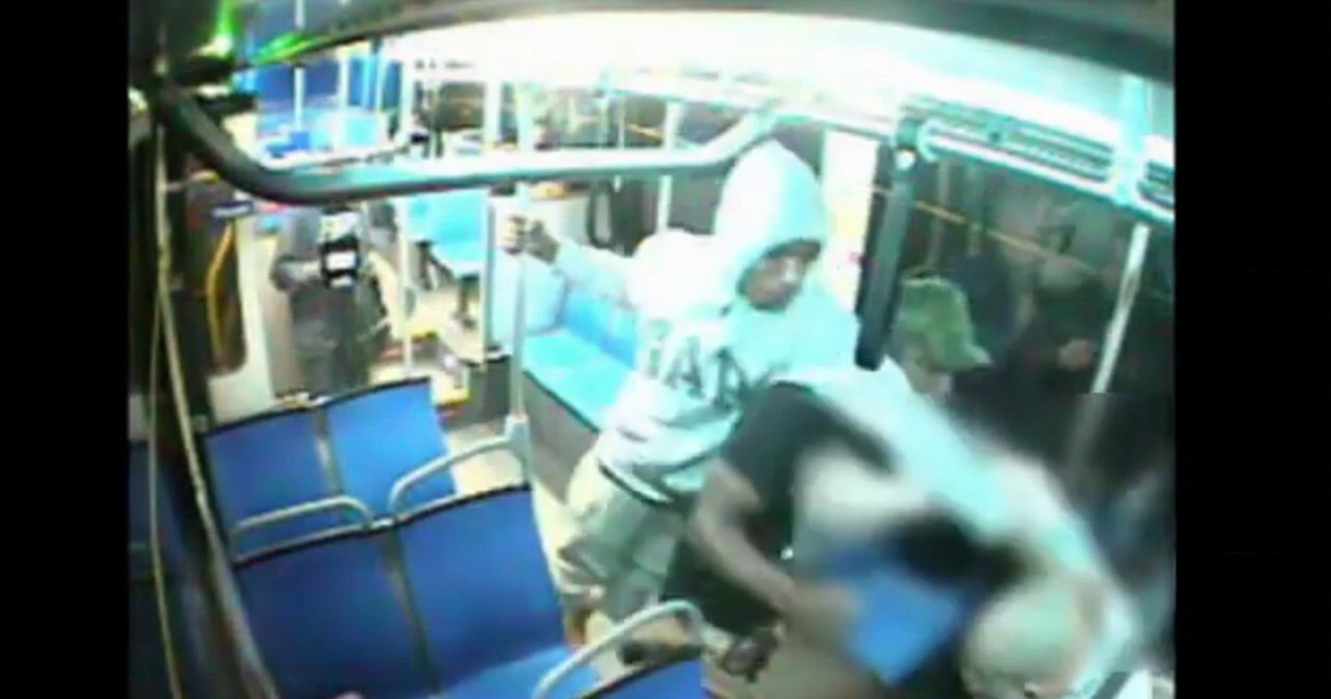 Caught on Camera: Man attacked on SEPTA bus in North Philadelphia | FOX ...