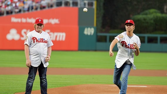 Blue Jays take son of Roy Halladay on Day 3 of MLB draft