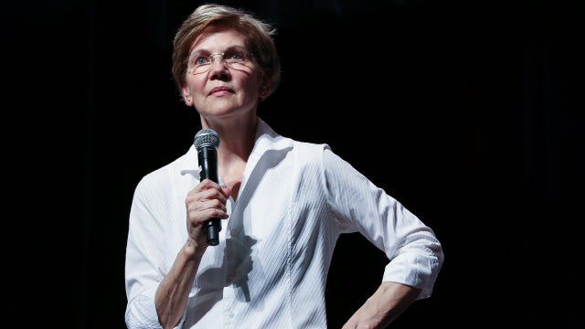 Warren pitches executive orders on race and gender pay gap