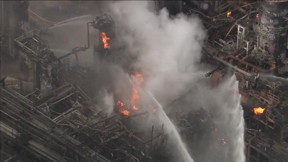 South Philadelphia oil refinery fire