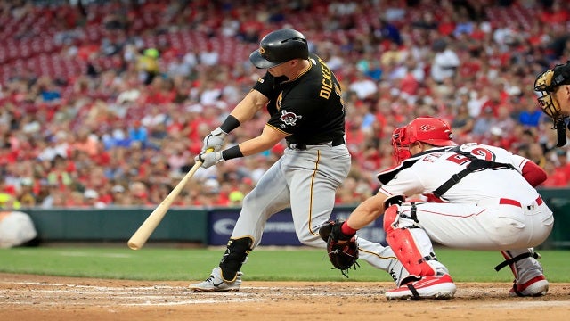 Pirates trade outfielder Corey Dickerson to Phillies