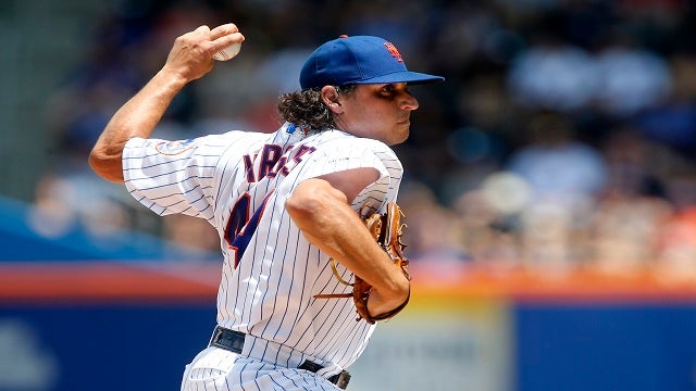 Mets trade Jason Vargas to Phillies
