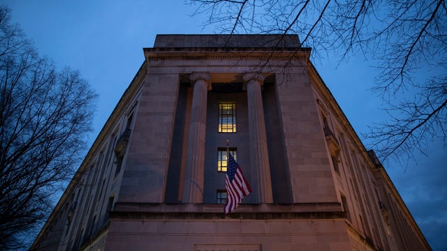 Justice Dept. will execute inmates for first time since 2003
