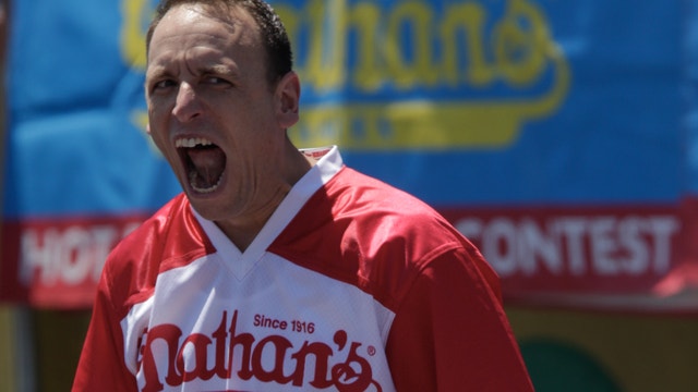 Competitive eater Joey Chestnut to scarf down chicken wings for 12 hours straight