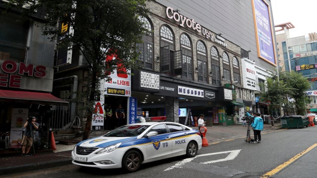 2 dead, 8 athletes injured after balcony collapses in South Korea