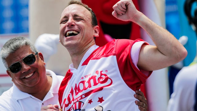 Joey Chestnut wins 2019 Nathan's Hot Dog Eating Contest