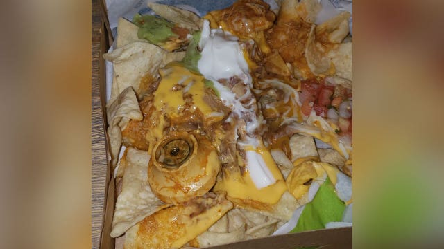 Woman claims Taco Bell left ‘doorknob’ in her nachos