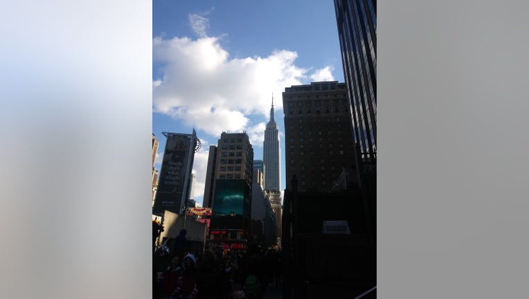 Widespread power outage in Manhattan Saturday wreaking havoc on city life.